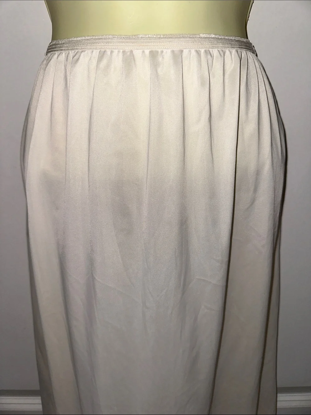 Vintage 60s Vassarette Creamy White Long Maxi Half Slip with Lace Trim - Picture 2 of 10